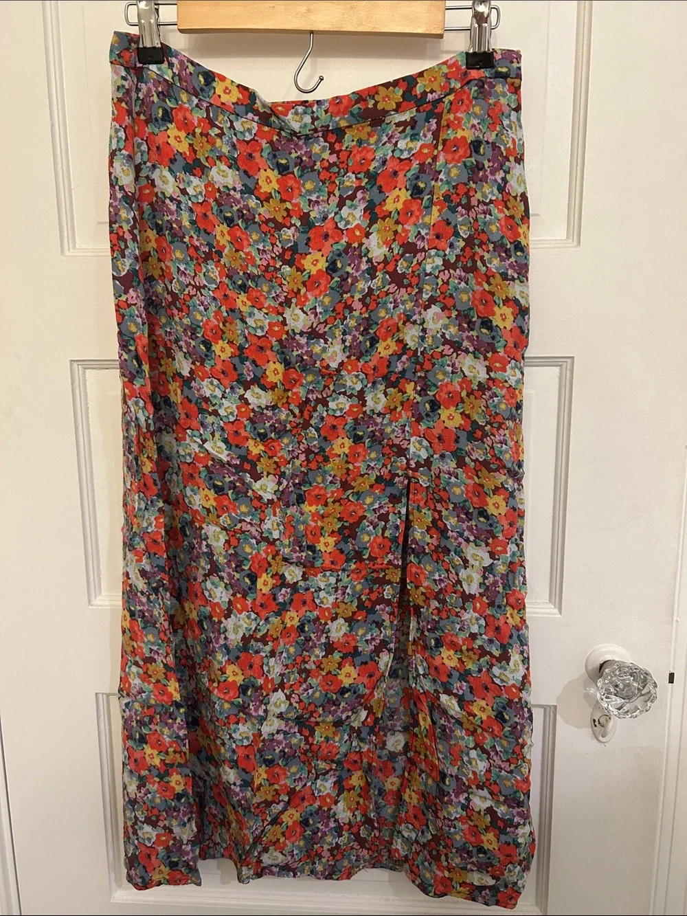 H&M Floral Crepe Midi Skirt Red Purple Blue with Slit